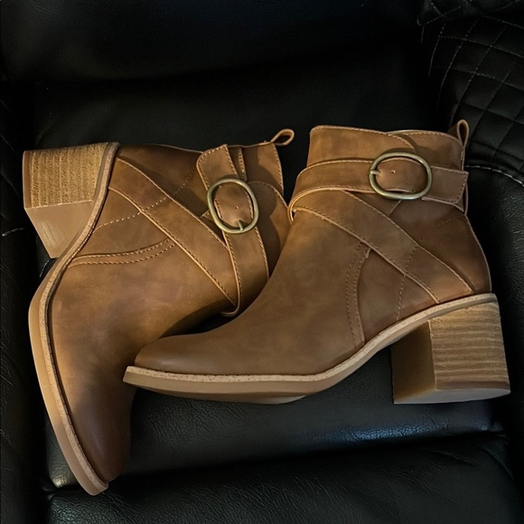 BOC Brown Ankle Booties with Wrap-Around Strap - Picture 8 of 8